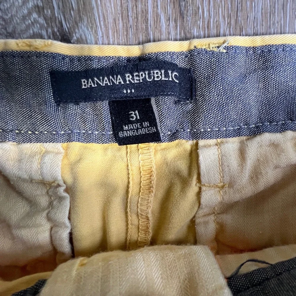 Banana Republic Chino Shorts Mens 31 Yellow Classic Casual Cotton 2221
